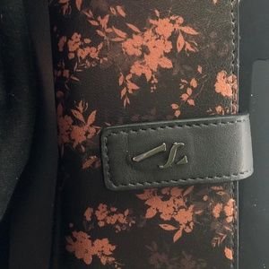 Vera Wang Wallet